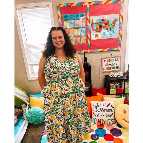 Women's Flutter Short Sleeve Maxi A-Line
Dress - Ava & Viv™ Lemon Yellow 2X new - Picture 4 of 6